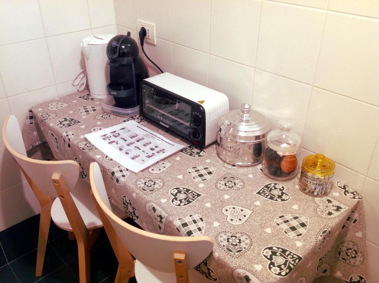 Mini Chic Downtown Apartment Bologna Ruang foto